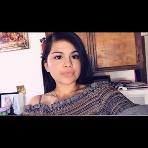 Meet your Posher, Viviana